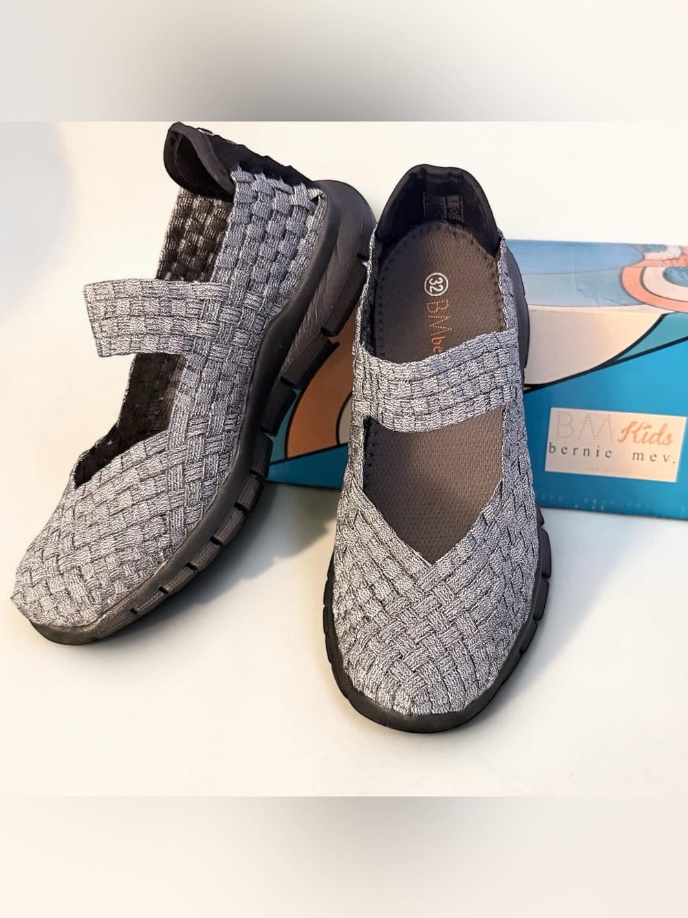 Girls Silver Shimmer Woven Mary Jane Shoes Size 1 Bernie Mev Kids Charm